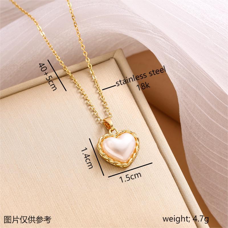 Titanium Steel Necklace Lace Heart Shell New Style Necklaces Hot Sale Accessories Women's All-Match Clavicle Chain Zircon Necklace Wholesale