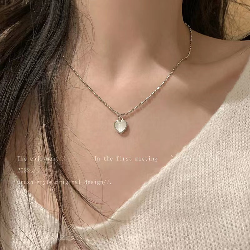 Pearl Necklace Special-Interest Design High-Grade Light Luxury Clavicle Chain Love Pendant Ornaments Wholesale