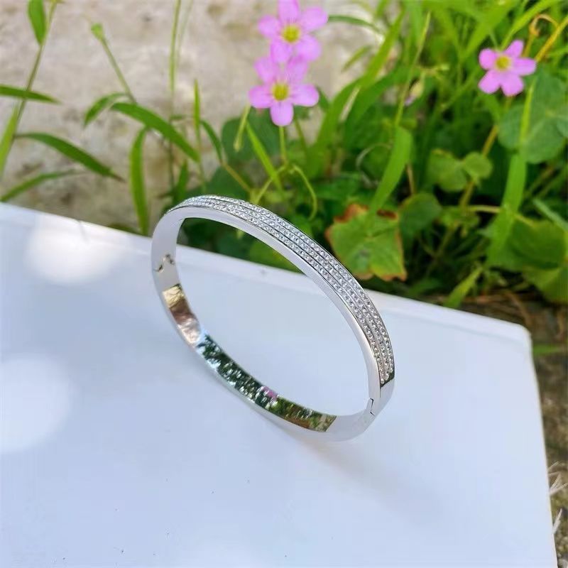 Round Diamond Titanium Steel Bracelet  Style Personality