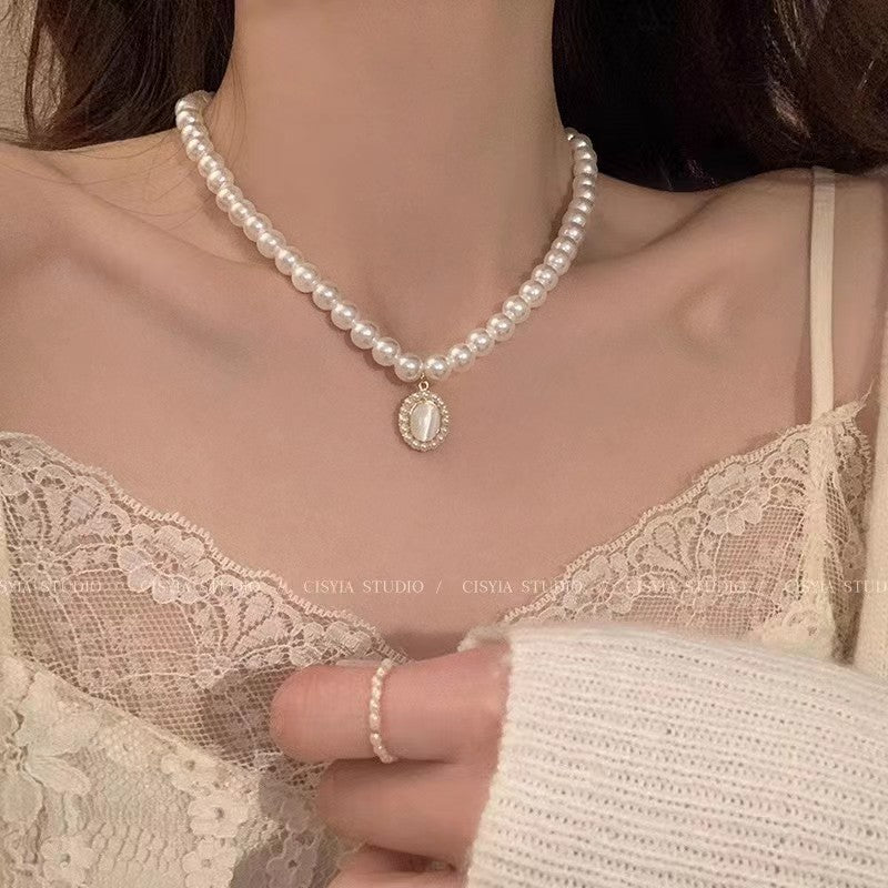 Pearl Necklace Special-Interest Design High-Grade Light Luxury Clavicle Chain Love Pendant Ornaments Wholesale