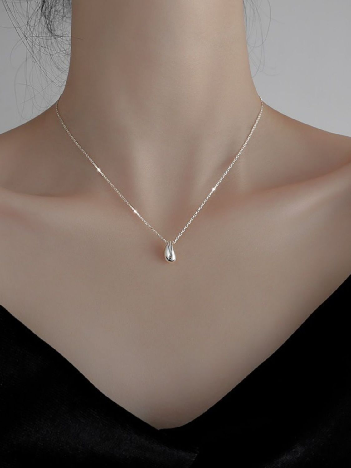 Titanium Steel Necklace Women's Light Luxury Personalized Clavicle Chain Necklace