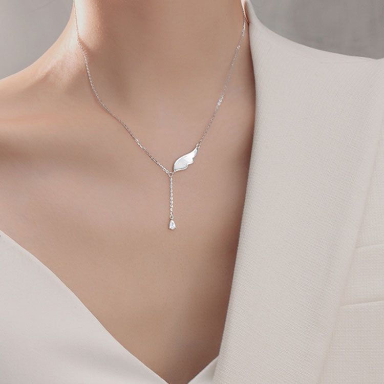 Pearl Necklace Special-Interest Design High-Grade Light Luxury Clavicle Chain Love Pendant Ornaments Wholesale